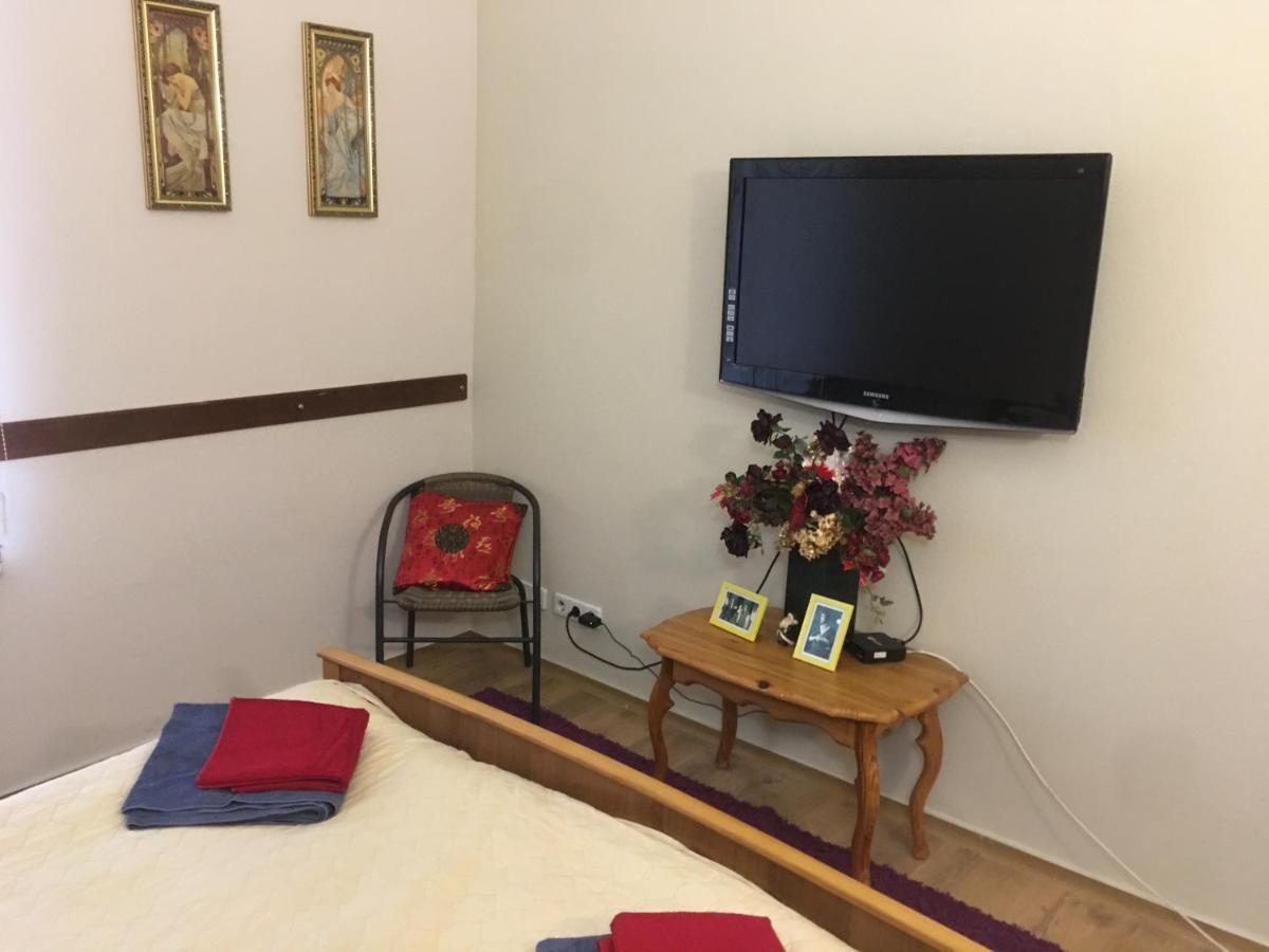 Luteranska Romantic Apartment Kiev Exterior foto